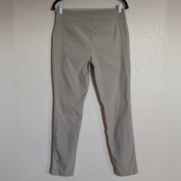 Chico's So Slimming Size 0.5( 6 ) Pull on Pants Stretch Slim St Leg Green - Picture 9 of 12